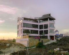 Hotel Casa Vanora (Tijuana, Mexico)