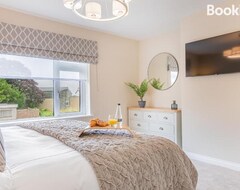 Cijela kuća/apartman The Bank House- Luxury 3 Bed Cottage With Hot Tub, Silverdale! (Silverdale, Ujedinjeno Kraljevstvo)