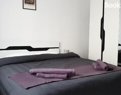 Casa/apartamento entero Cozy Studio (Oneşti, Rumanía)