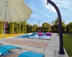 Toàn bộ căn nhà/căn hộ Villa Tratea - With Pool (Vrbovsko, Croatia)