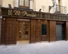 Hotel Hostal El Pasaje (Madrid, Spain)