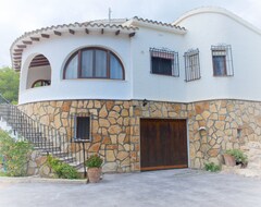 Tüm Ev/Apart Daire Lovely Family Villa Just A Short Walk To The Beach And Town (Teulada, İspanya)
