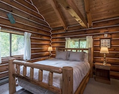 Casa/apartamento entero Preacher'S Cabin - A Real Montana Log Cabin, Right At River'S Edge - Sleeps 6 (Stevensville, EE. UU.)