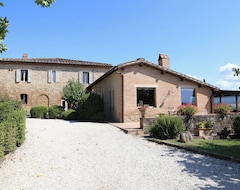 Toàn bộ căn nhà/căn hộ Casalone | Luxury Villa + Winery + Pool In Tuscany (Bibbiano, Ý)