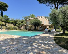 Toàn bộ căn nhà/căn hộ Villa Piscine Vue Sur Mer Et Conero (Montecosaro, Ý)