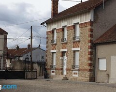 Toàn bộ căn nhà/căn hộ La Ferme Du Pere Camille (Pars-lès-Romilly, Pháp)