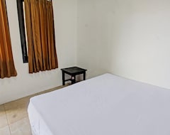 Hotel Oyo Life 92754 Kost Griya Perdana (Mataram, Indonezija)