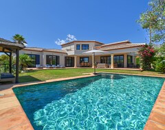 Toàn bộ căn nhà/căn hộ Large And Romantic Luxury Villa In Denia, On The Costa Blanca, Spain With Private Pool For 8 Persons (Beniarbeig, Tây Ban Nha)