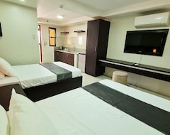Staycation Hotel By Sms Hospitality (San Jose, Filipinler)