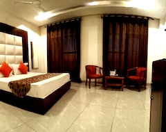 Khách sạn Hotel Vatika the Riverside Resort (Dharamsala, Ấn Độ)