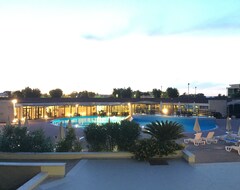 Khách sạn Meta Resort (Bernalda, Ý)