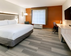 Khách sạn Holiday Inn Express & Suites - Sturbridge, An Ihg Hotel (Sturbridge, Hoa Kỳ)