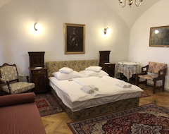 Hotel The Houses Of History - Anno 1830 (Tihany, Hungría)