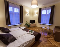 Koko talo/asunto Place 4 You Apartments (Krakova, Puola)