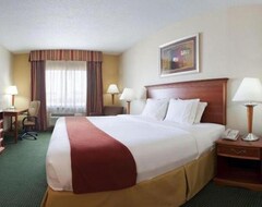 Holiday Inn Express Hotel And Suites Valparaiso, An Ihg Hotel (Valparaiso, USA)