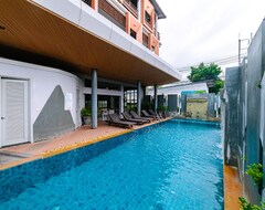 Hotelli OYO 241 Ratana Hotel Sakdidet (Phuket-Town, Thaimaa)