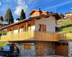 Koko talo/asunto Baitel - Tra Il Cielo E Le Alpi (Gromo, Italia)