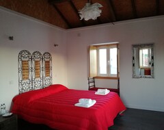 Casa/apartamento entero Intimate Bedroom In 314 Years Old House, Completely Restored (Batalha, Portugal)