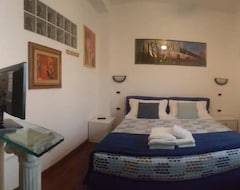 Bed & Breakfast Domo Serra E Mesu (Magomadas, Italia)