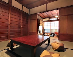Khách sạn Our Turn Machiya Inn (Kyoto, Nhật Bản)