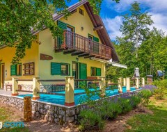 Cijela kuća/apartman Holiday Home Legendao (Vinodolska, Hrvatska)