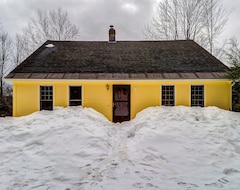 Toàn bộ căn nhà/căn hộ Cozy Home W/ Great Deck, Jetted Tub & Fireplace - Watch The Leaves Change! (Moretown, Hoa Kỳ)