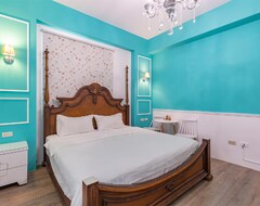 Hotel White Pinwheel Bed And Breakfast (Hualien City, Tajvan)