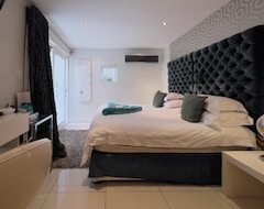 Zest Boutique Hotel By The Living Journey Collection (Green Point, Sydafrika)