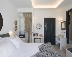 Khách sạn Sandaya Luxury Suites (Naoussa, Hy Lạp)