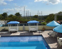 Khách sạn Golden House Hotel & Convention Center (San Luis, Cộng hòa Dominica)