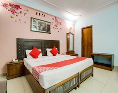 Khách sạn Oyo 43687 Golden Deluxe Hotel (Delhi, Ấn Độ)