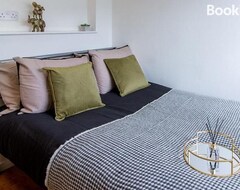 Hotelli For Students Only - Private Modern Ensuites At Danesgate House (Lincoln, Iso-Britannia)