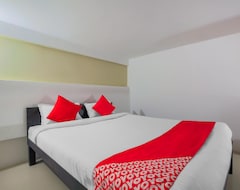 Khách sạn OYO 10385 Hotel Nirmala Vilas (Velha Goa, Ấn Độ)