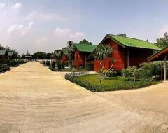 Ruean Vana Resort (Phichit, Tayland)