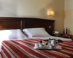 Hotel Le Volpaie (San Gimignano, Italy)