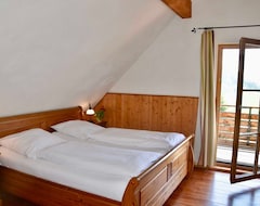 Hotelli Hotel & Chalets Herrihof - FÜr 1-8 Personen, Naturstamm-chalets Mit Bergpanorama (Todtnau, Saksa)