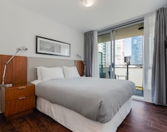 Level Hotels & Furnished Suites ◆ Two Bedroom Suite (Vancouver, Kanada)