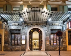 Otel Hôtel Vacances Bleues Royal Westminster (Menton, Fransa)
