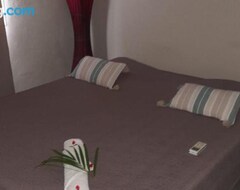 Hotelli Villa F3 Piscine Privee A 15 Min Des Plages Avec Option Sortie En Mer A Bord Dune Yole De Peche Traditionnelle (Rivière-Pilote, Antilles Française)