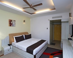 Khách sạn Collection O 186 Hotel Triple C Mission Rd (Cuttack, Ấn Độ)