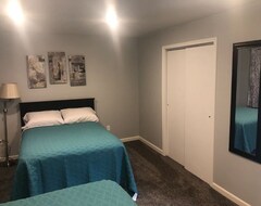 Entire House / Apartment Cody Suite 2 (Merriman, USA)