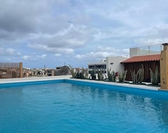Khách sạn Oasis White Hotel (Sal Rei, Cape Verde)