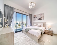 Tüm Ev/Apart Daire High-end 4br Villa With Assistant’s Room Al Dana Island, Fujairah By Deluxe Holiday Homes (Fujairah, Birleşik Arap Emirlikleri)