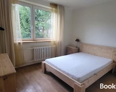 Tüm Ev/Apart Daire Na Debowej- Apartament/dom 2 Pokoje-prywatny Las (Szczytna, Polonya)