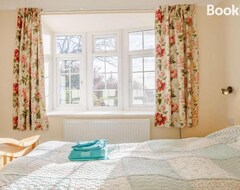 Toàn bộ căn nhà/căn hộ 2 Bedroom Bungalow In Llangollen - 43916 (Overton, Vương quốc Anh)