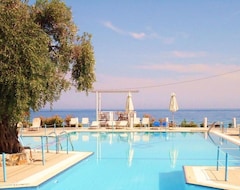 فندق Hotel Maranton Beach (Kinira, اليونان)