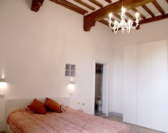 Koko talo/asunto Apartment In San Gimignano With 1 Bedrooms Sleeps 3 (San Gimignano, Italia)