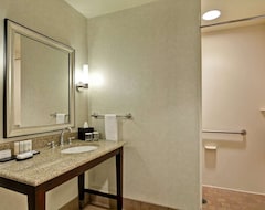 Hotelli Embassy Suites by Hilton Savannah Airport (Savannah, Amerikan Yhdysvallat)