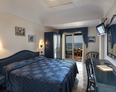 Hotel Sorriso Thermae Resort & Spa (Forio, Italia)