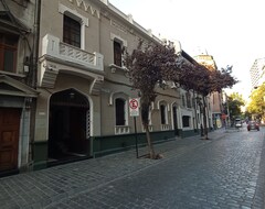 Hotel Paris Ltda. (Santiago, Chile)
